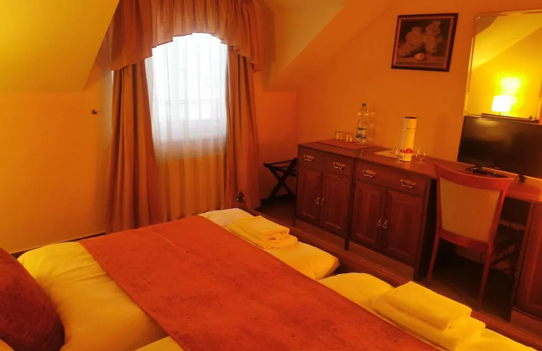 River Star Hotel-1